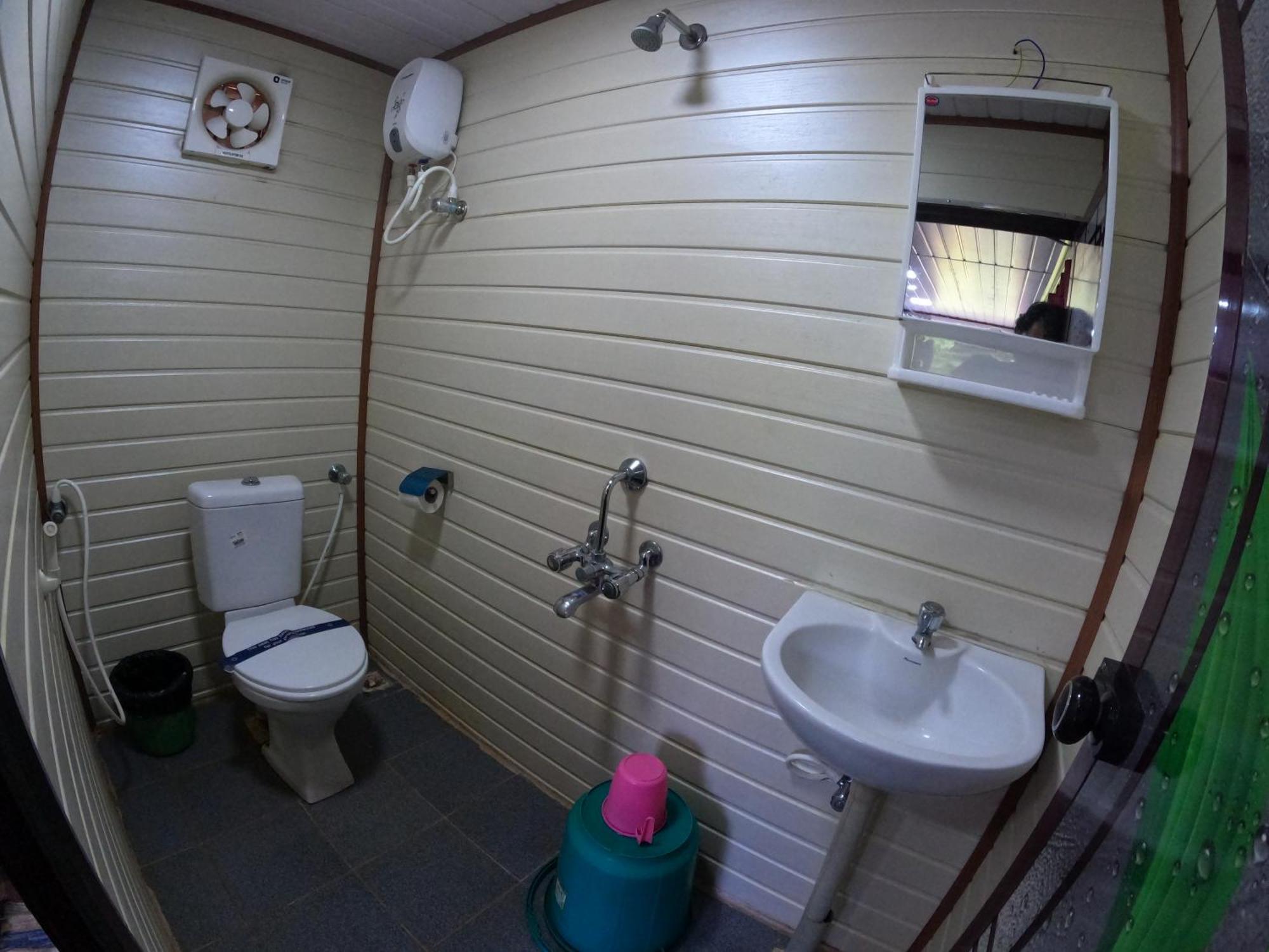Wow Farm House Ауровиль Номер фото